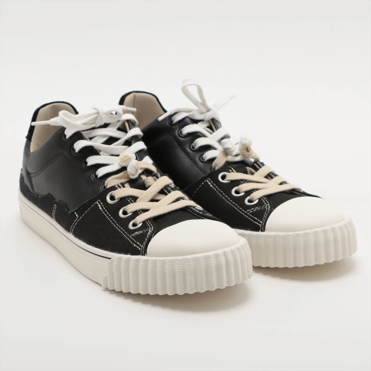 黒 レザー トゥシューズスタイル フラットシューズ　マルジェラ 楽天市場】Maison Margiela メゾンマルジェラ TABI Shoes 足袋 タビ