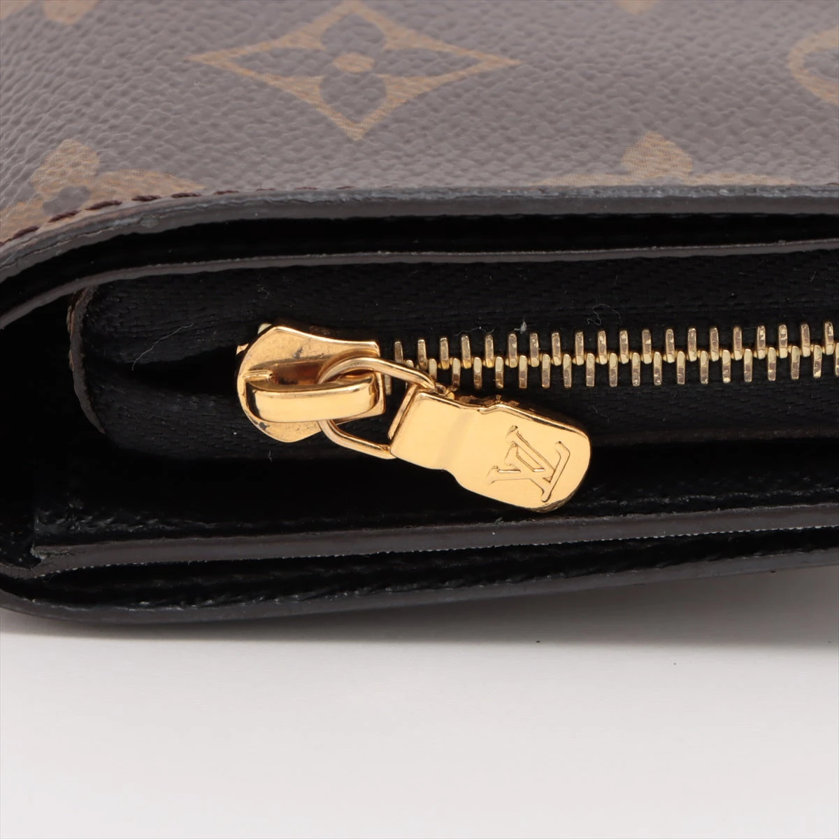 定価12万★超美品★ヴィトン ジャイアント リバース ジュリエット モノグラム 楽天市場】ルイヴィトン LOUIS VUITTON 財布 二つ折り