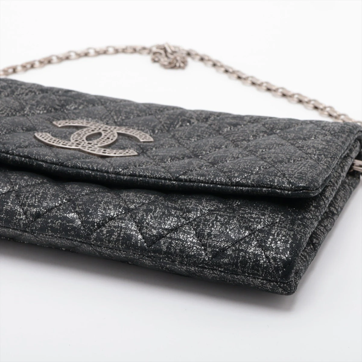 シャネル マトラッセ レザー チェーンショルダーバッグ ブラック