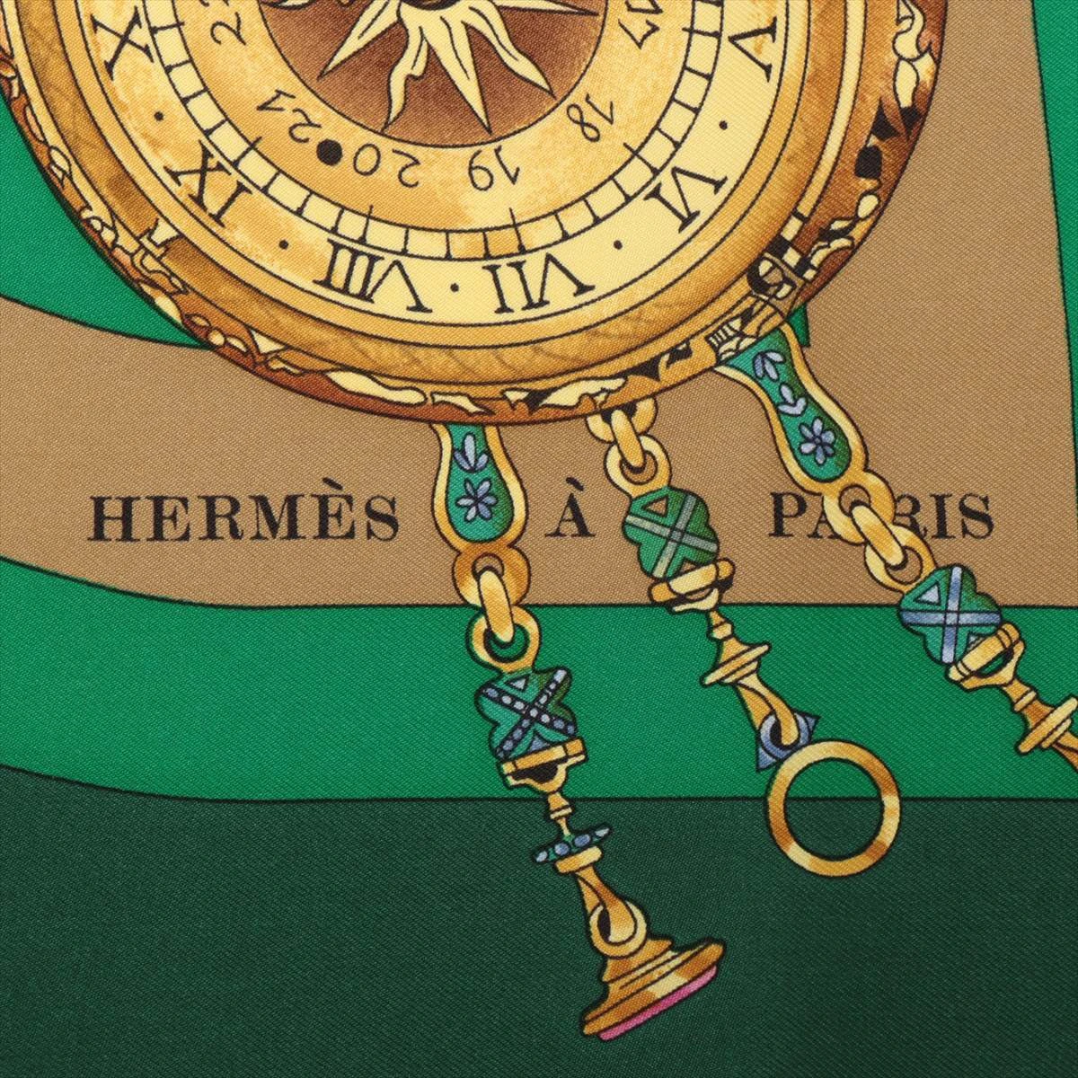 エルメス カレ90 Parmi les fleurs je compte les heures 花の中で