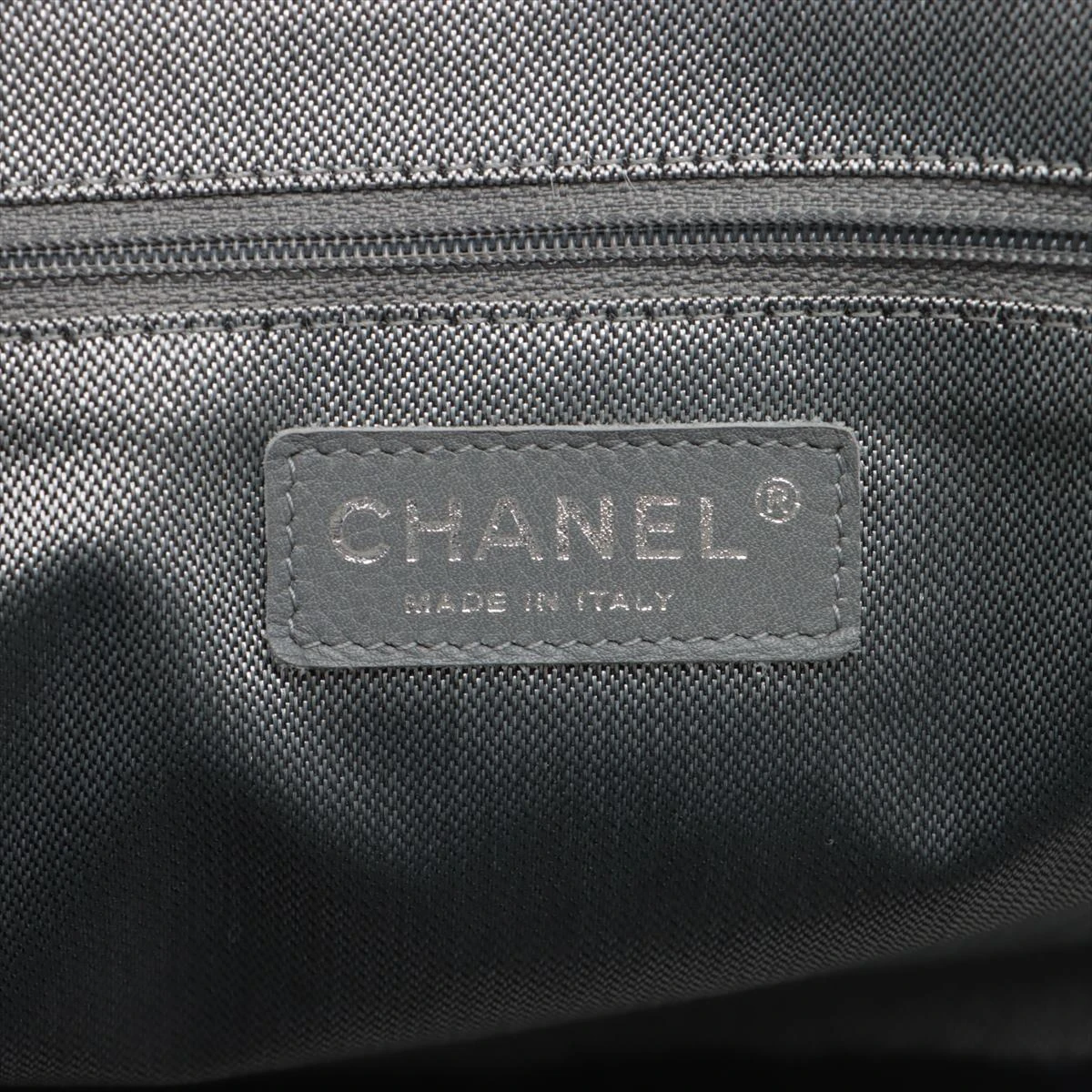 シャネル ニューマドモアゼル ラムスキン チェーントートバッグ ライト