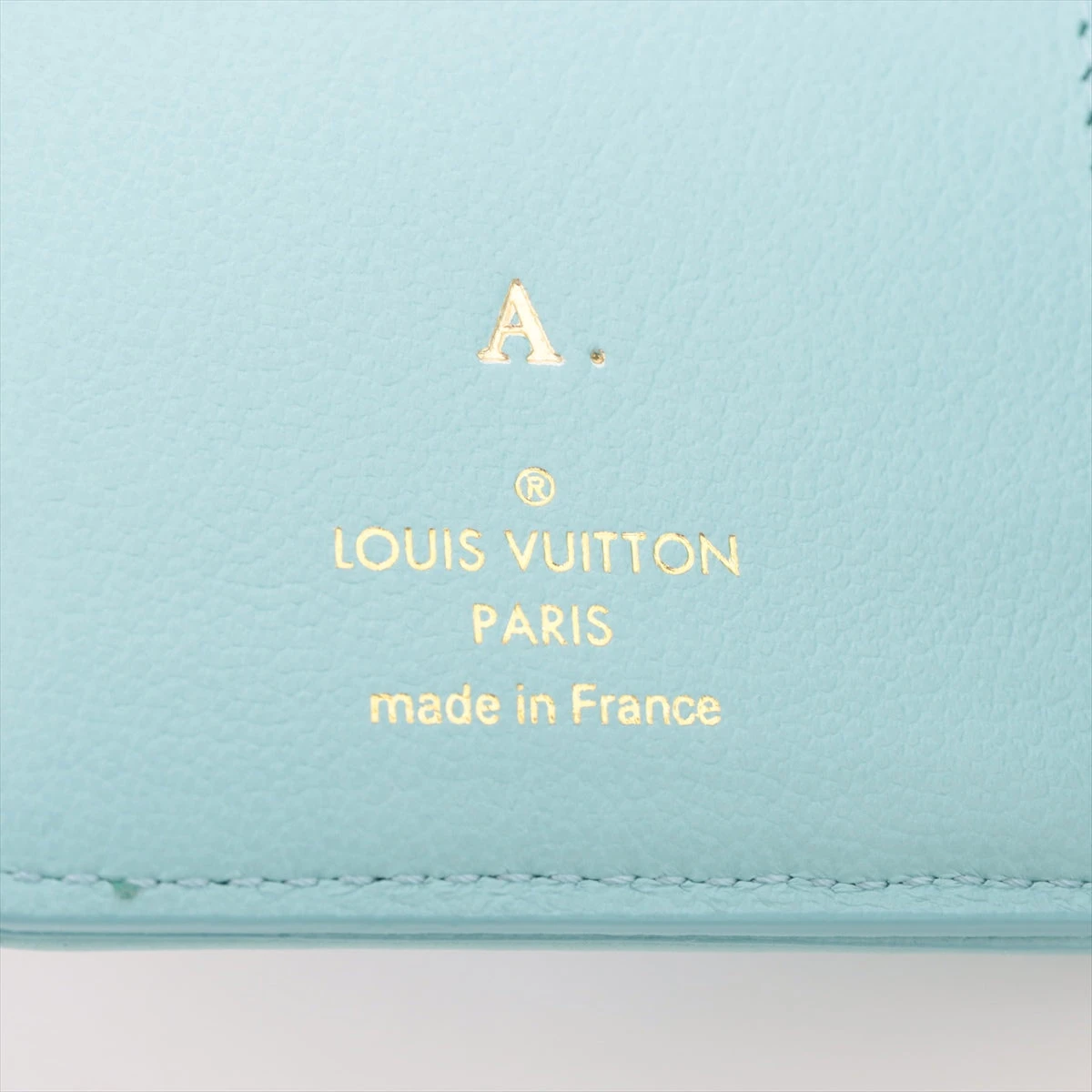 ヴィトン モノグラム エンボス ポルトフォイユ ルー M82265 ブルー