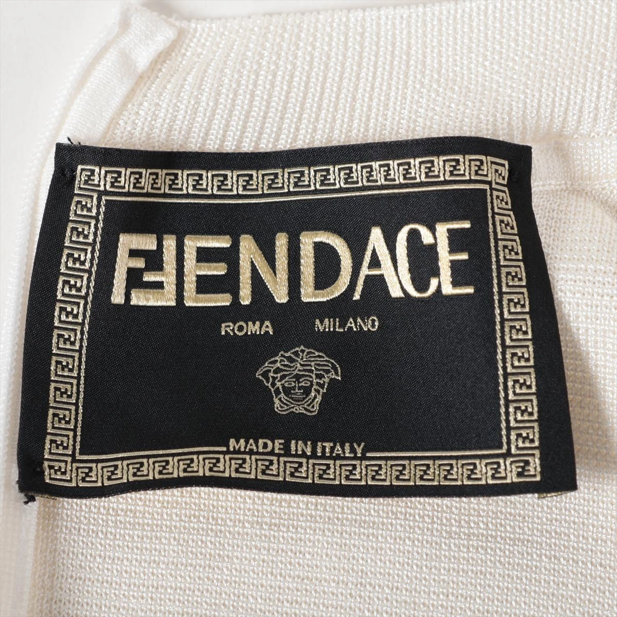 FENDI レディースニット ワンピース 42 極美品□FENDI フェンディ SKIMS 2021年製 エンボスロゴ