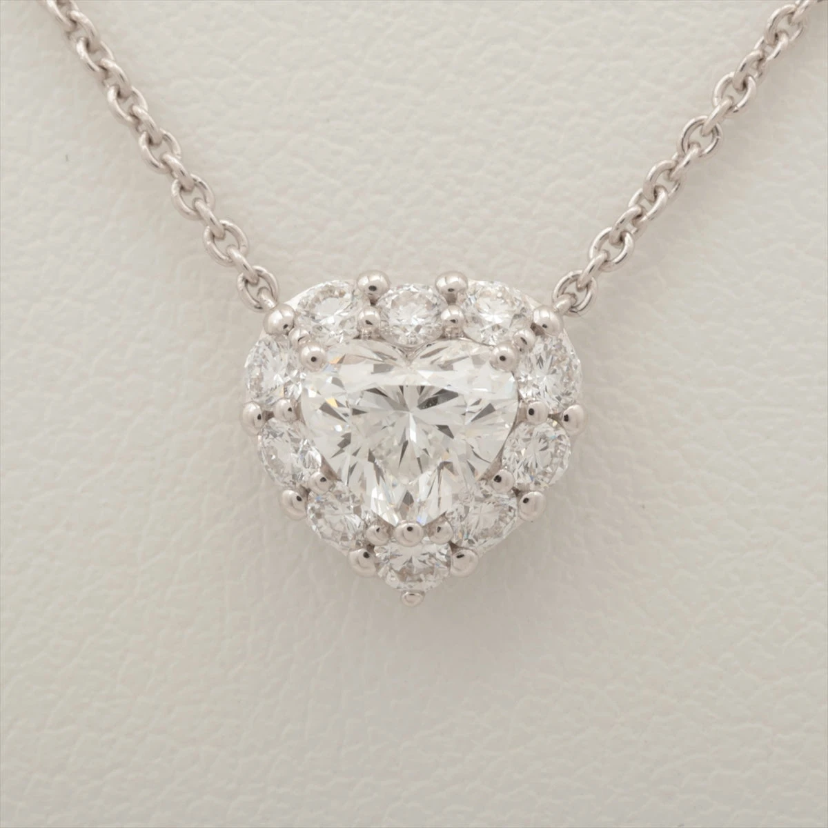グラフ アイコンハート ダイヤ ネックレス 750(WG) 3.6g 0.50 E VS2