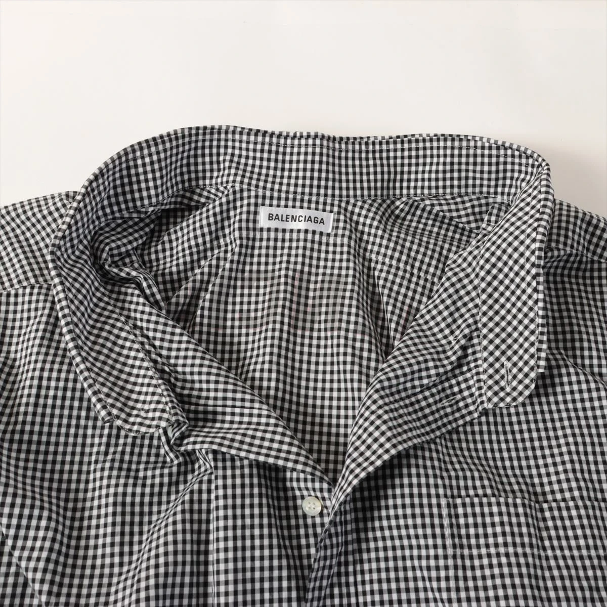 【人気】バレンシアガ スウィングシャツ チェック コクーン バックロゴ 34 人気】バレンシアガ スウィングシャツ チェック コクーン バック