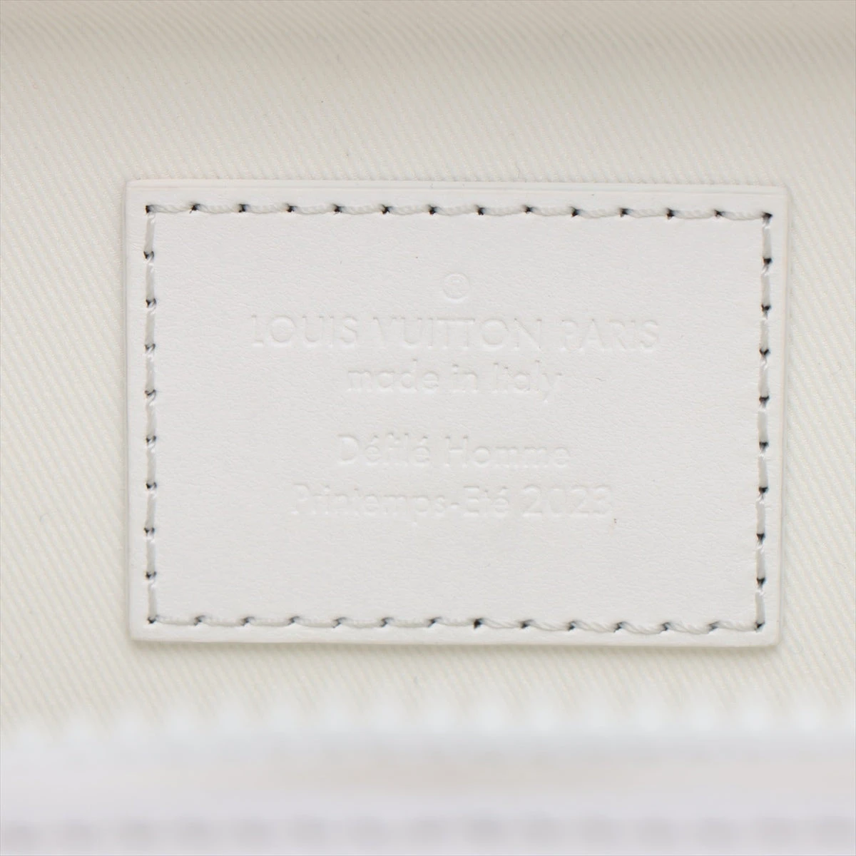 ヴィトン LVオーナメント ハンドル ソフトトランク M21833 RFID