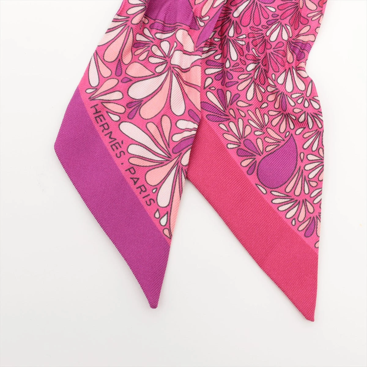 【未使用品】エルメス ツイリー シルク スカーフ　『メキシコの花』箱・タグあり 未使用品】エルメス ツイリー シルク スカーフ 『メキシコの花