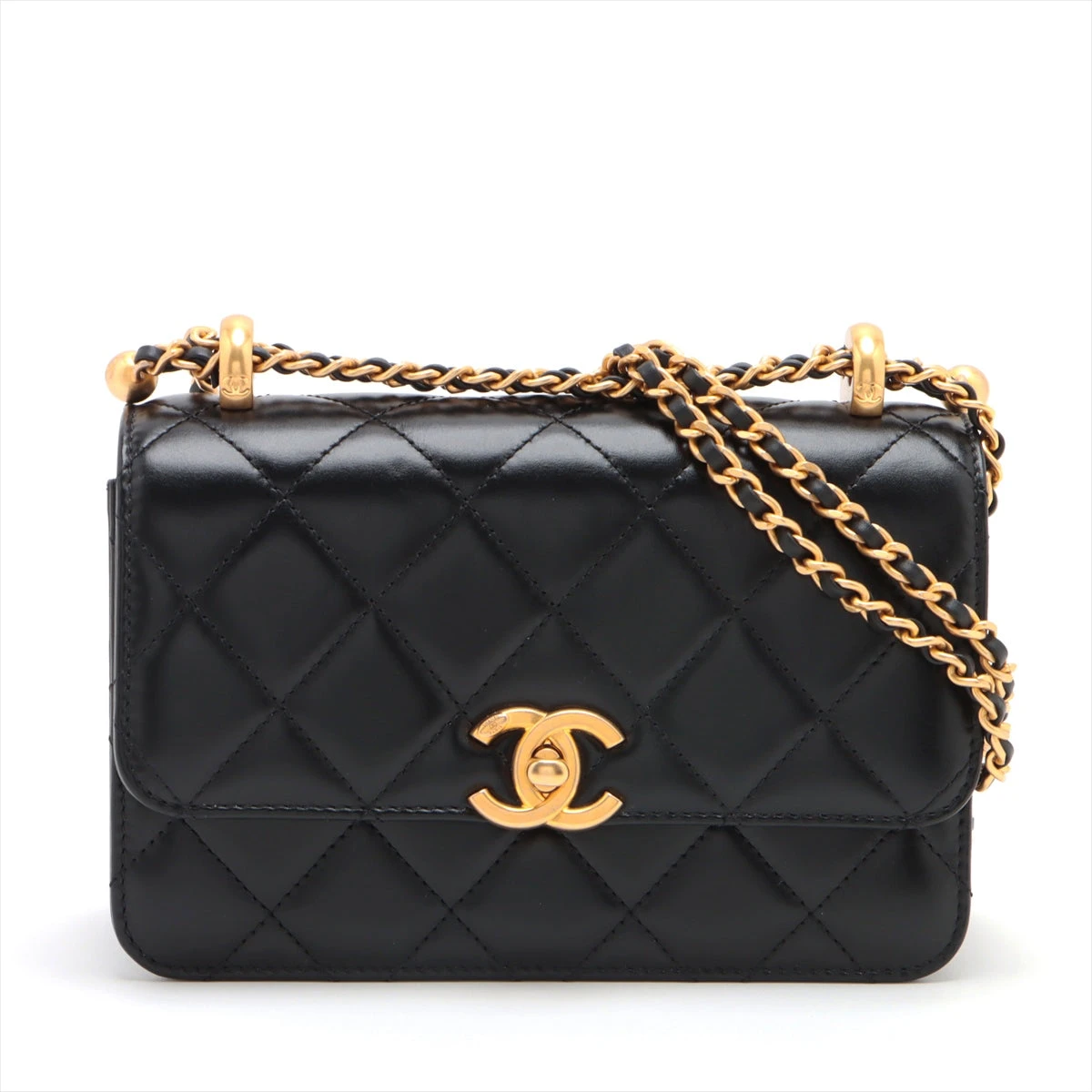 CHANEL マトラッセ　ラムスキン　ショルダーバッグ　ブラック　金具ゴールド シャネル マトラッセ ラムスキン ショルダーバッグ ブラック