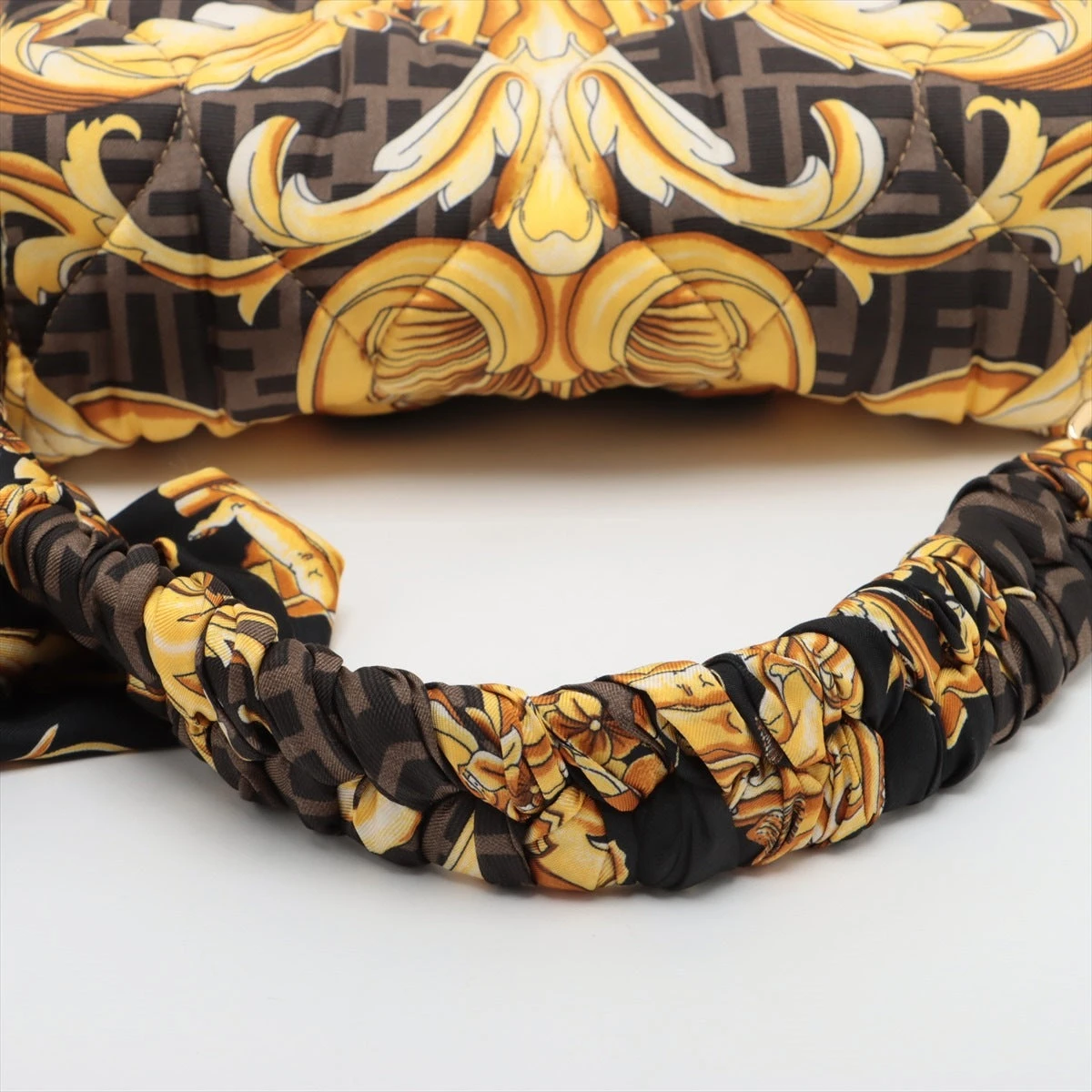 . 【極美品】数回のみの使用CHANELブロンズゴールド パイソン バッグ ドラゴンディフュージョン - サンタクローチェビッグタン – Dragon