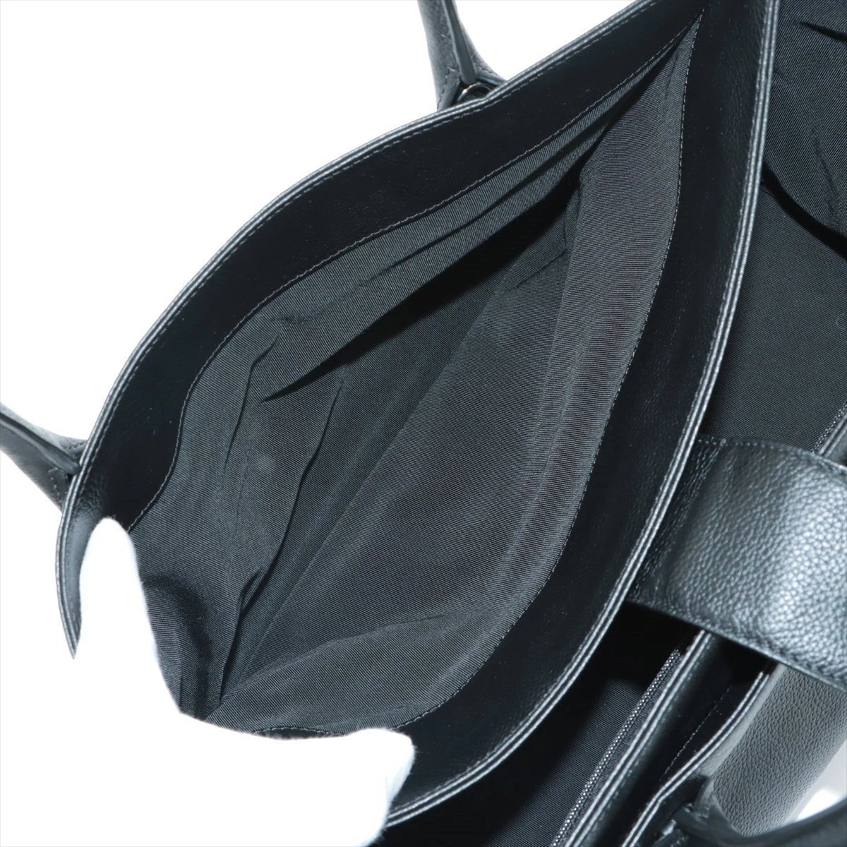 シャネル エグゼクティブ レザー トートバッグ ブラック シルバー金具