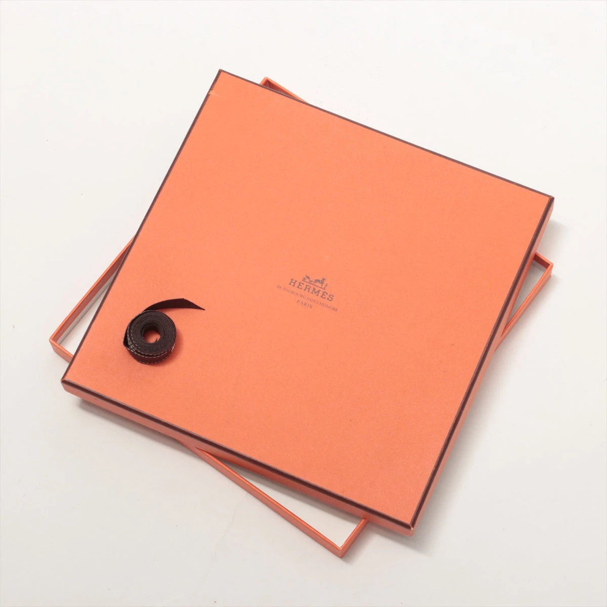 HERMES/エルメス カレ90 冬の愉しみ シルク スカーフ d_067 HERMES/エルメス】 カレ90 「joies dHiner 冬の愉しみ