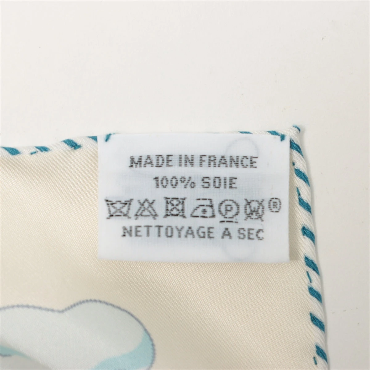 HERMES カレ90 新品未使用 私の雲 クリーム 楽天市場】【新品】エルメス HERMES カレ90 私の雲 22年秋冬