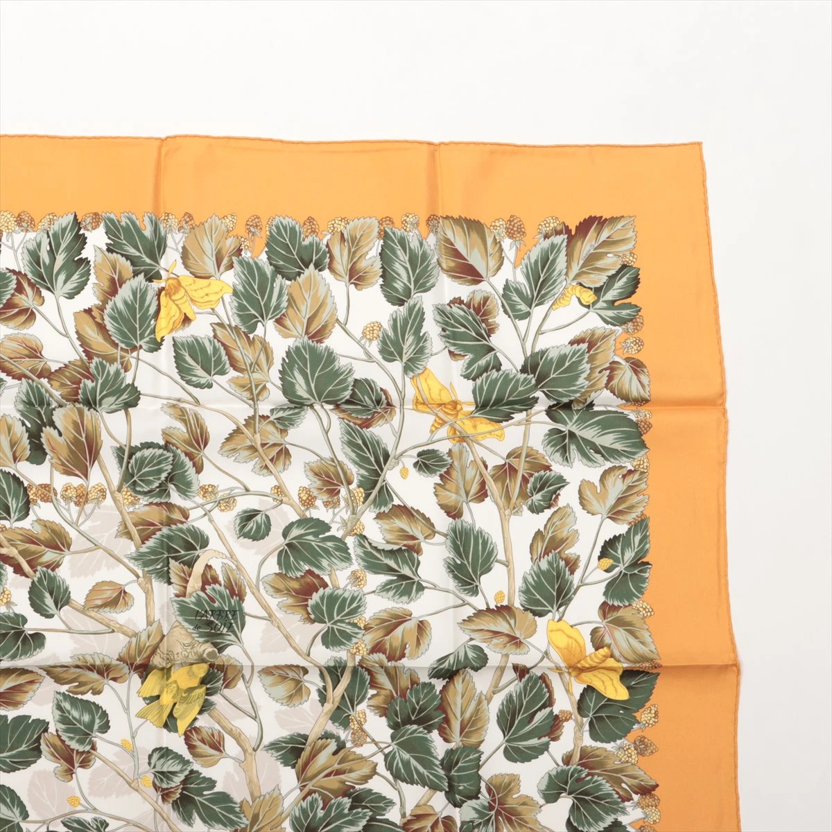 ☘*☘様 HERMES エルメス　カレ90 l'ARBRE de SOiE エルメス カレ90 l'ARBRE de SOiE 絹の木 桑の木と蚕 スカーフ