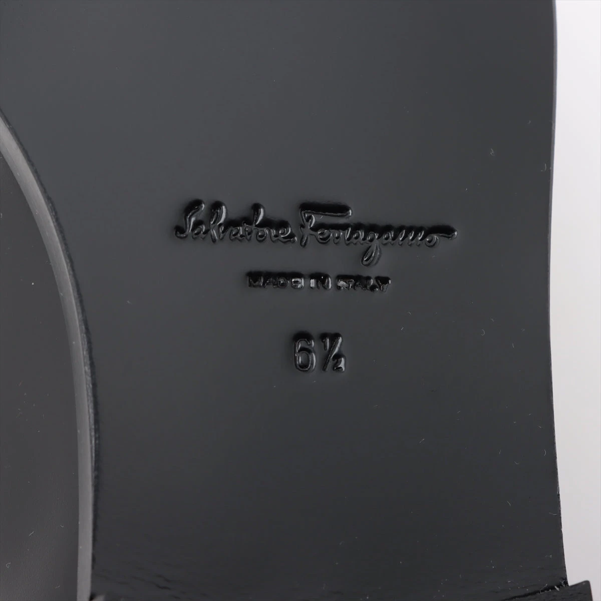 フェラガモ ヴァラ レザー ローファー 6.5 レディース ブラック VIVA