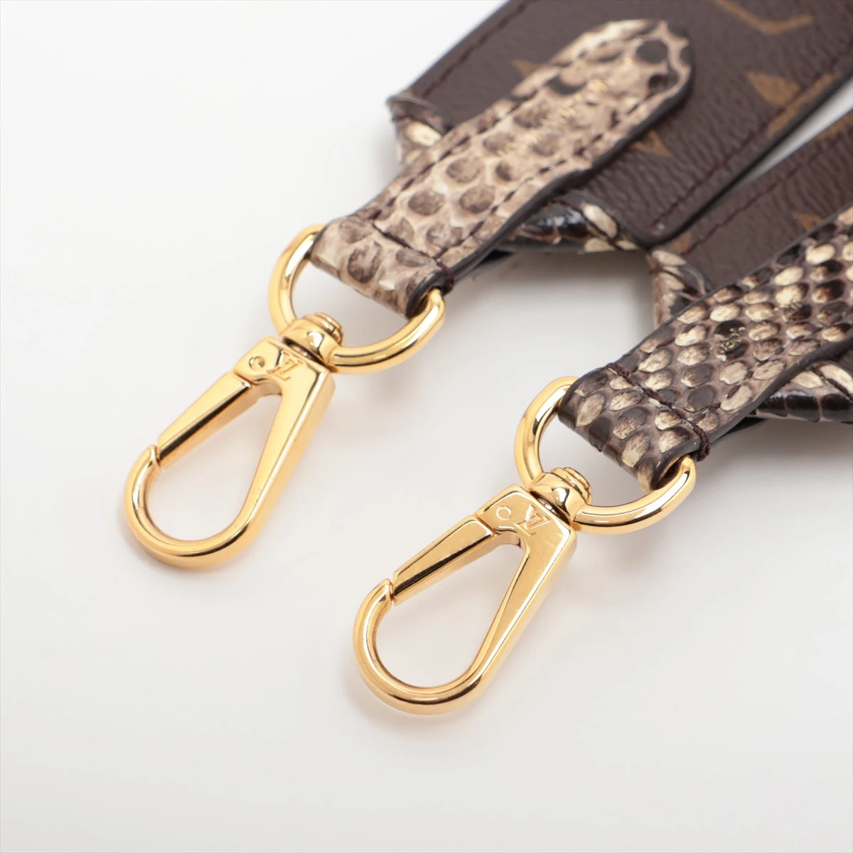 新品 ヴィトン ストラップ キーホルダー ポシェットトリオ用 即購入OK LOUIS VUITTON - □新同□ ルイヴィトン ショルダー ストラップ