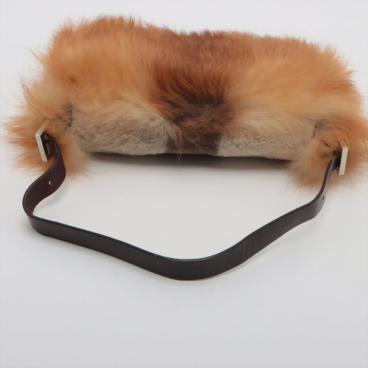 FENDI ショルダーバッグ マンマバケット  ファー✖️レザー ブラウン系 フェンディ マンマバケット ファー×レザー ショルダーバッグ ブラウン