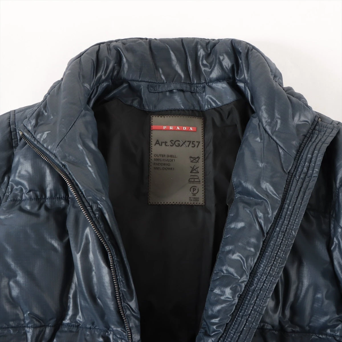 美品✨プラダスポーツ　ダウンジャケット　ロゴラバータグ　フルジップ　ネイビー　L 楽天市場】プラダ PRADA ラバーロゴ スイングトップ ジャケット