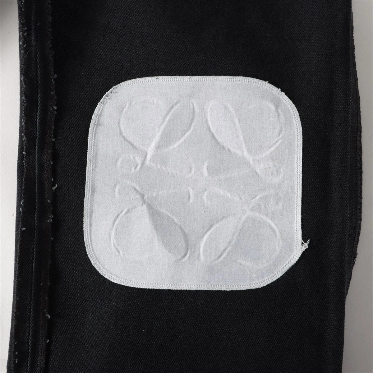 LOEWE ブラックデニムパンツ サイズ48 楽天市場】【10/5限定・最大2万円OFFクーポン配布中】LOEWE