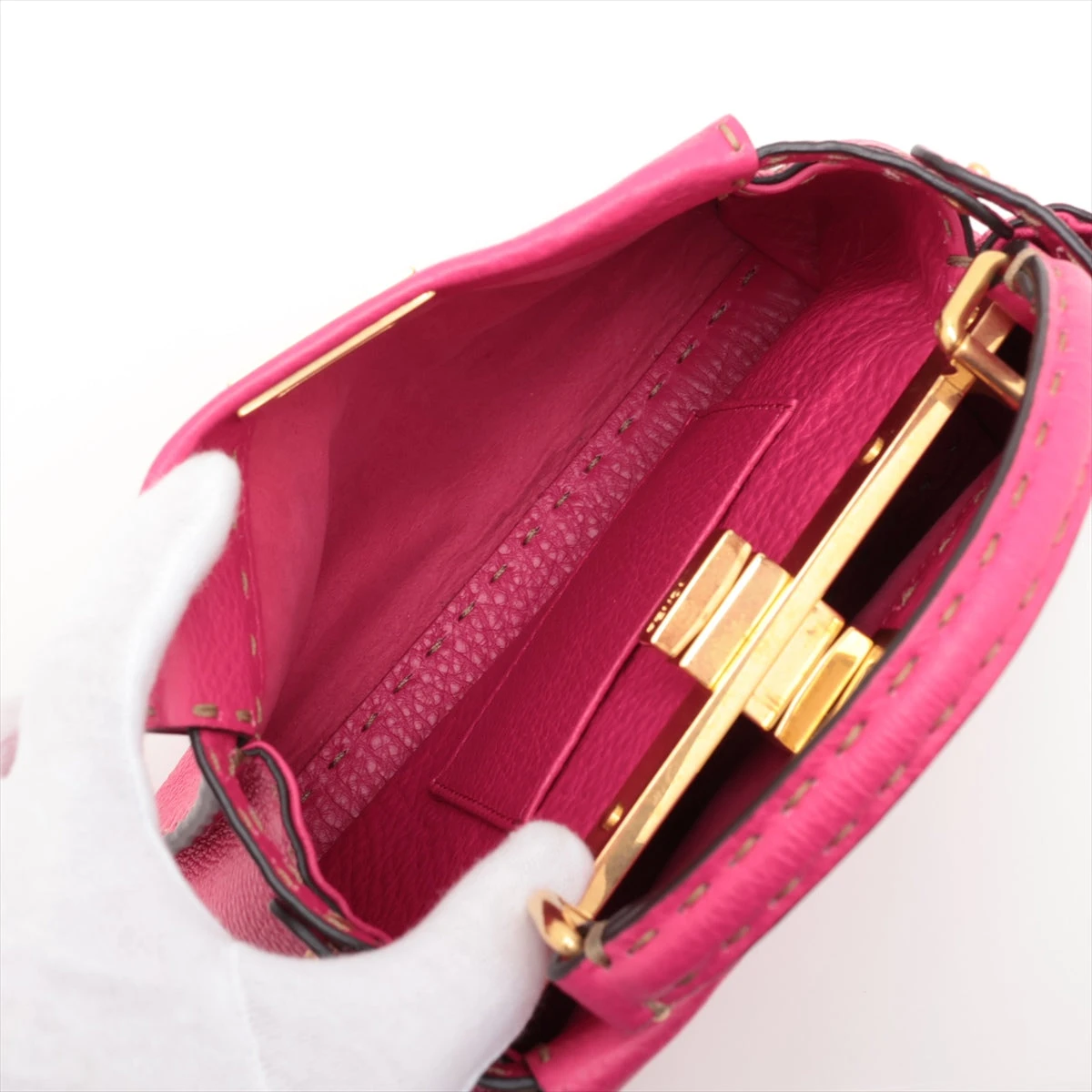 現行モデル FENDI セレリア ピーカブー ミニ ピンク ショルダーバッグ FENDI セレリア ピーカブー ミニ フューシャピンク ショルダーバッグ