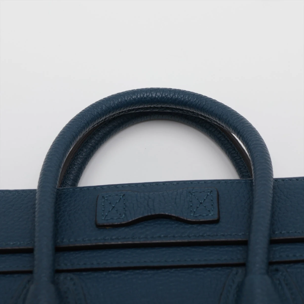 セリーヌ CELINE ラゲージ マイクロショッパー ネイビー レザー CELINE セリーヌ ラゲージ ナノ ショッパー ショルダーバッグ