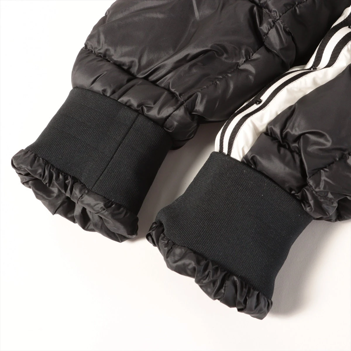 モンクレール STELLAIRE 22年 ナイロン ダウンジャケット 3 メンズ