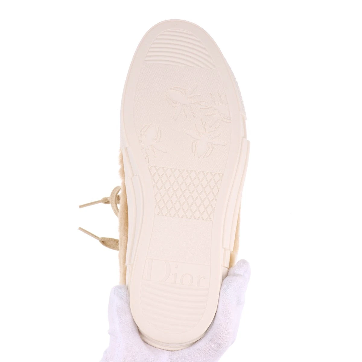 【新作★ベルベット生地が可愛い♡】DIOR スニーカー 新しいスニーカーでたくさん歩いた日👟🩶 こういうスニーカー