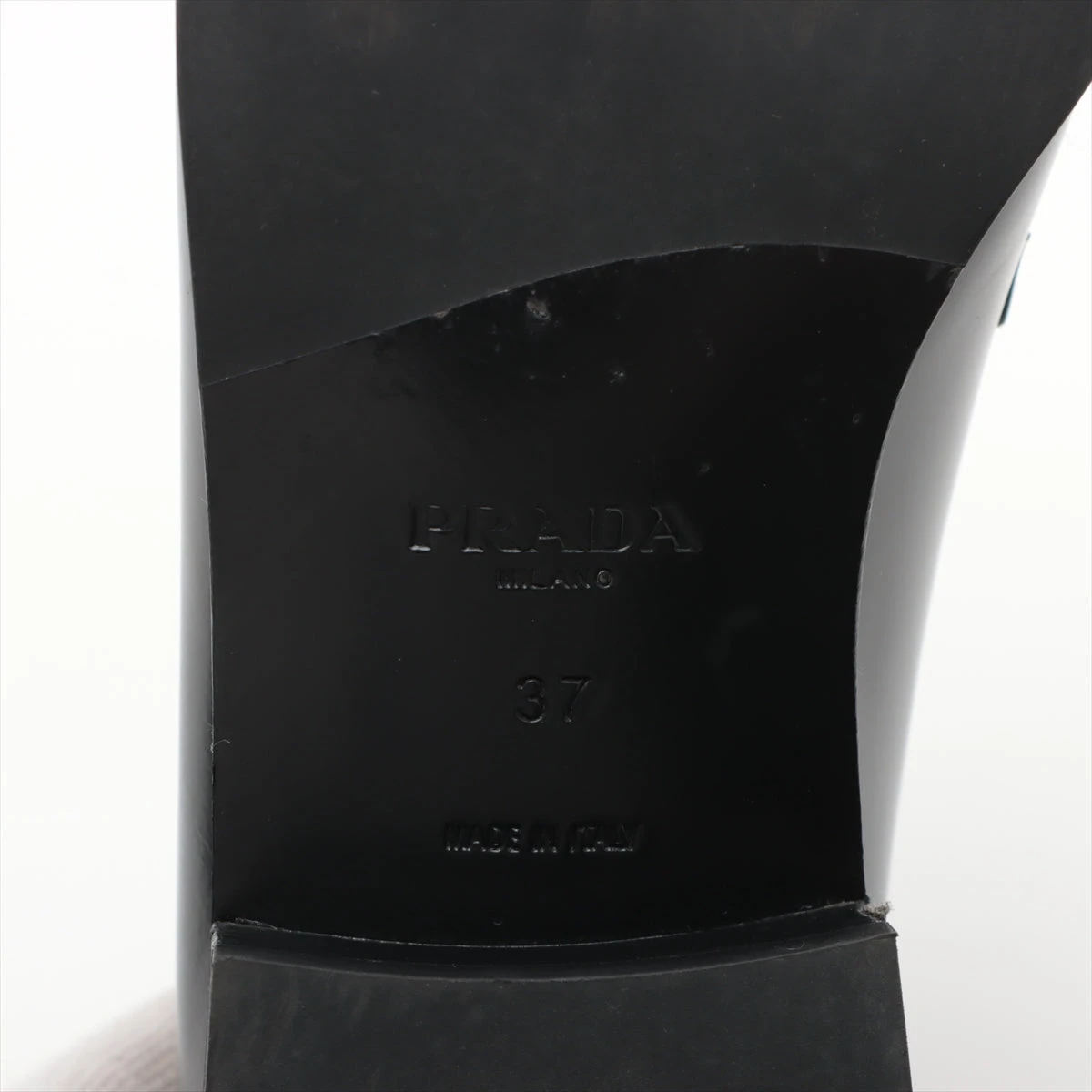 プラダ トライアングルロゴ ブラッシュドレザー ローファー 37