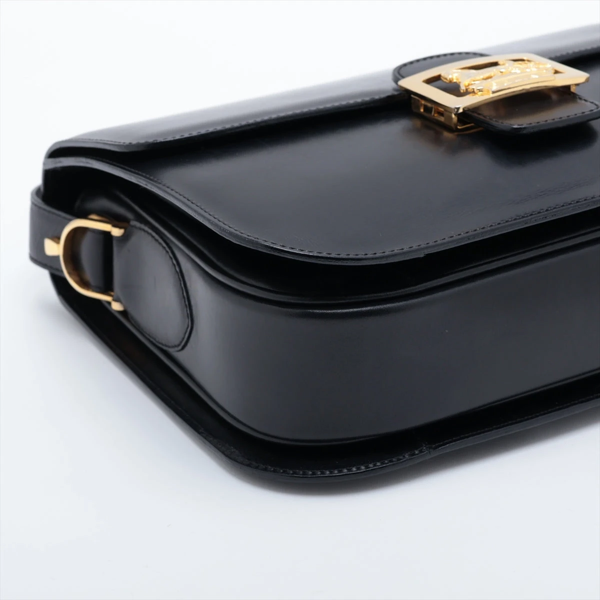 セリーヌ レザー 馬車金具 クラッチバッグ ブラック イタリア製 ヴィンテージ CELINE/セリーヌ】 馬車金具 ヴィンテージ ショルダーバッグ