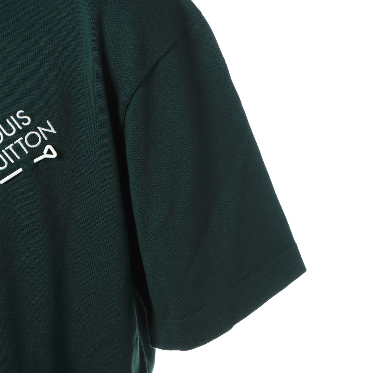 2着まとめてルイヴィトン Tシャツ　美品 ヴィトンジャケットパンツスニーカーバッグピアスに合うTシャツ