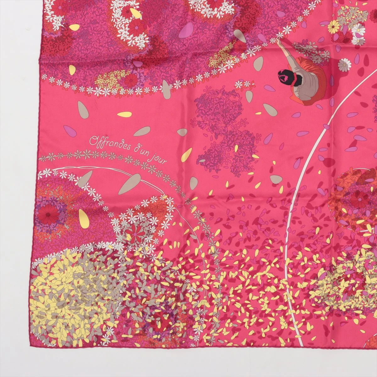 HERMES カレ 90 OFFRANDES D'UN JOUR 花の捧げ物 エルメス カレ90 OFFRANDES D'UN JOUR 花の捧げ物 スカーフ シルク
