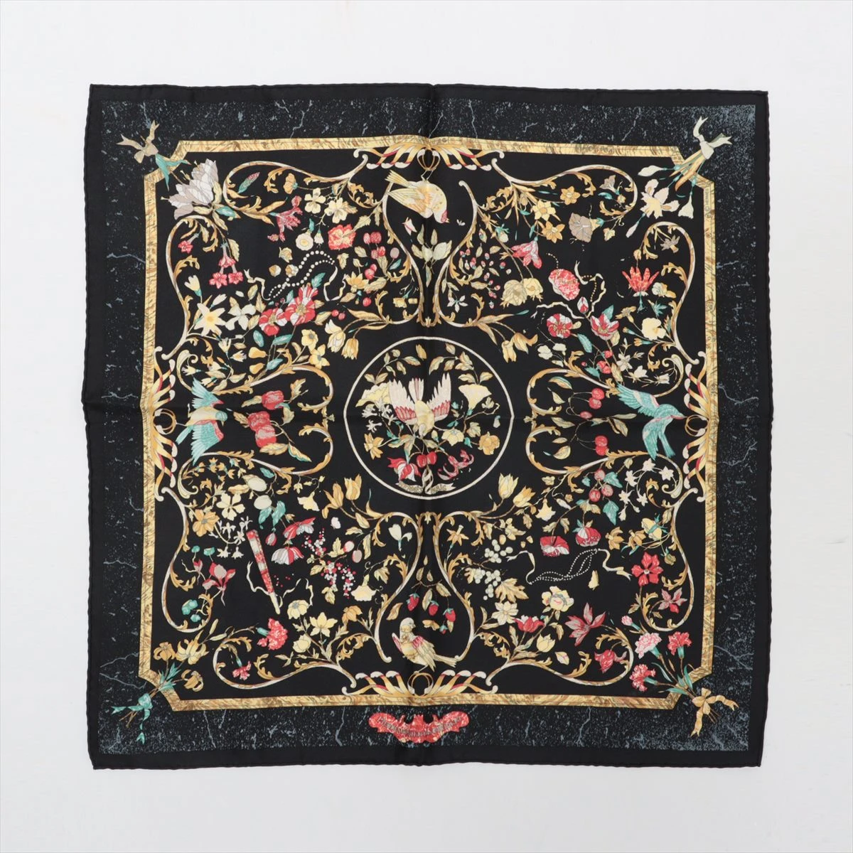 エルメス ガヴロッシュ カレ45 東洋の石と西洋の石細工 エルメス カレ45 Pierres d' Orient et d' Occident 東洋の石と西洋の