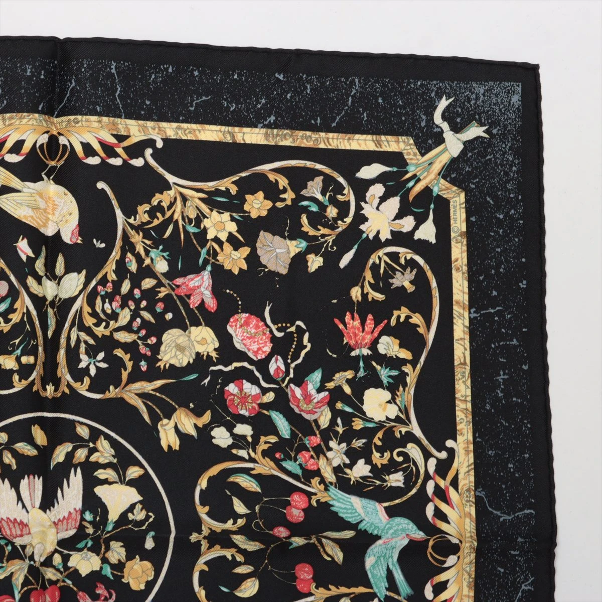 エルメス カレ45 Pierres d' Orient et d' Occident 東洋の石と西洋の