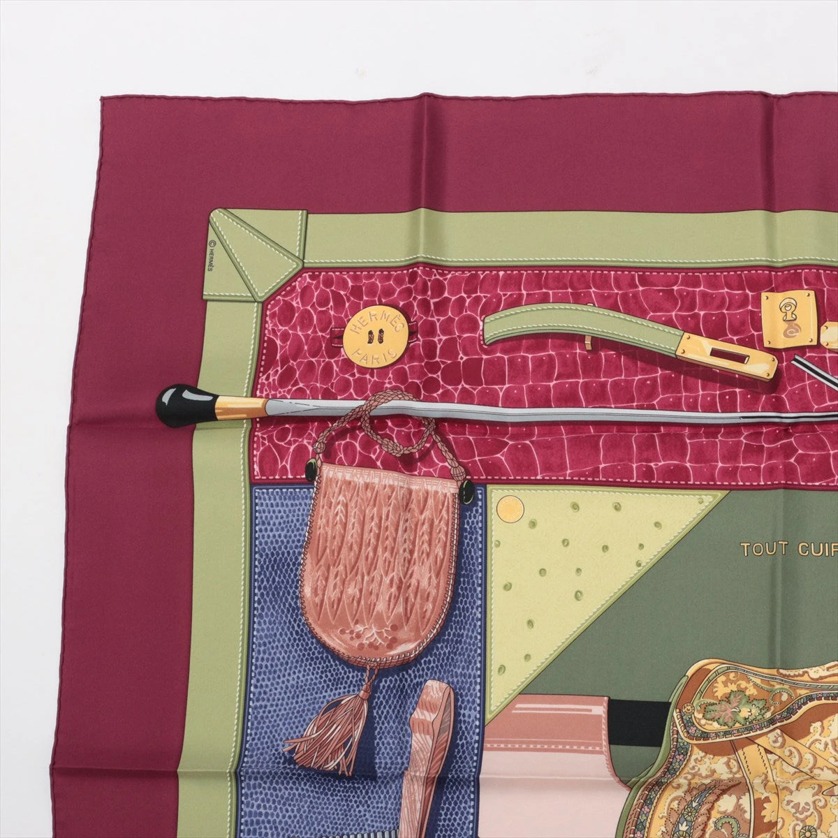 ☘️美品☘️ HERMES　TOUT CUIR すべて革 　スカーフ カレ90 エルメス カレ90 TOUT CUIR すべて皮 スカーフ シルク グリーン