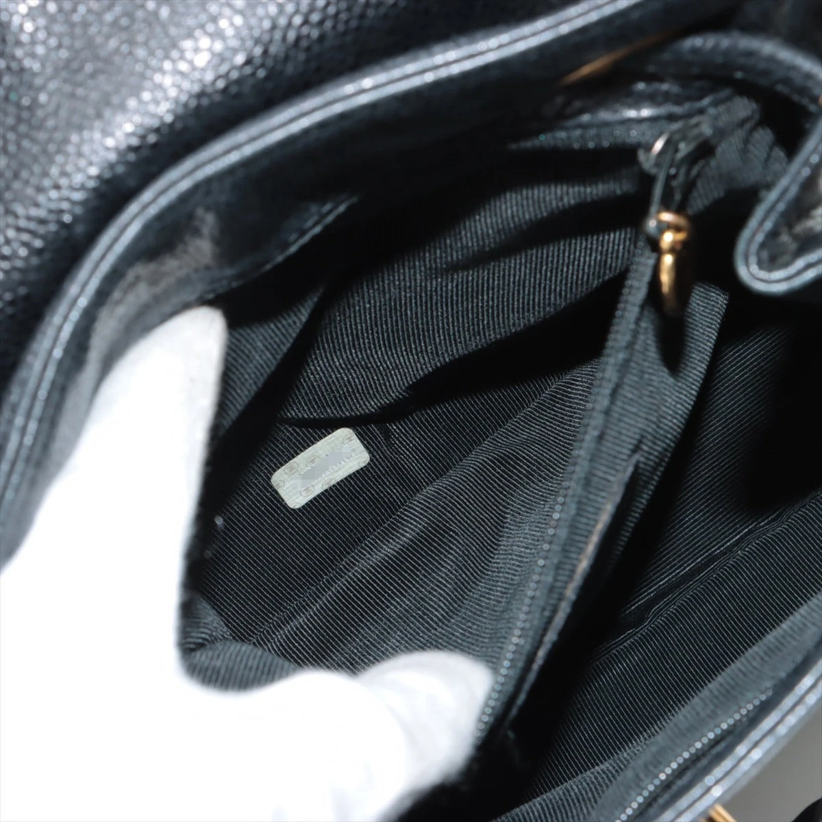 シャネル トリプルココ キャビアスキン チェーンリュック ブラック