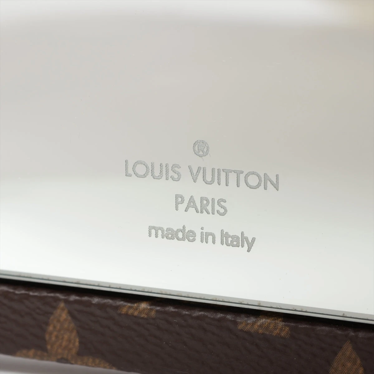 ルイヴィトン鏡 パリ限定！LOUIS VUITTON/ルイヴィトン美術館/ポケットミラー