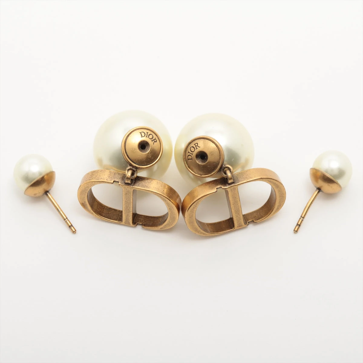 DIOR TRIBALES ピアス 片耳用 ゴールド パール DIOR】DIOR TRIBALES ピアス 上品 ロゴ ゴールド パール (Dior