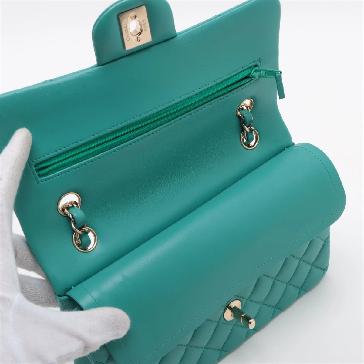 美品　CHANEL ターコイズ ケース シャネル マトラッセ23 スモール ラムスキン ダブルフラップ ダブル