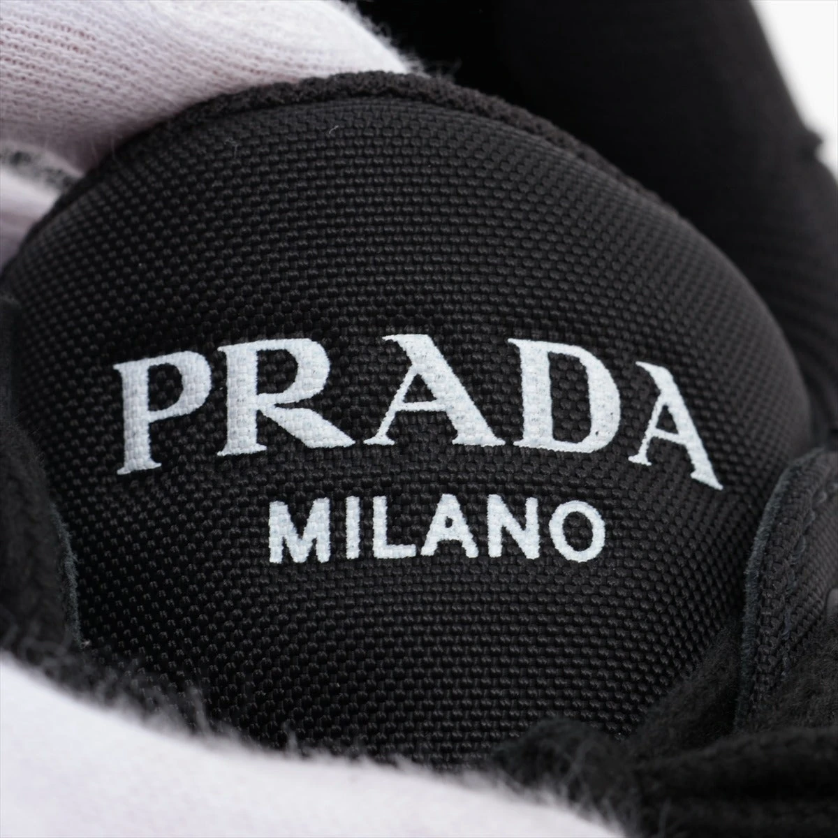 プラダ レザー×ファブリック スニーカー 6 メンズ ブラック プラダ レザー×ファブリック スニーカー 6 メンズ ブラック