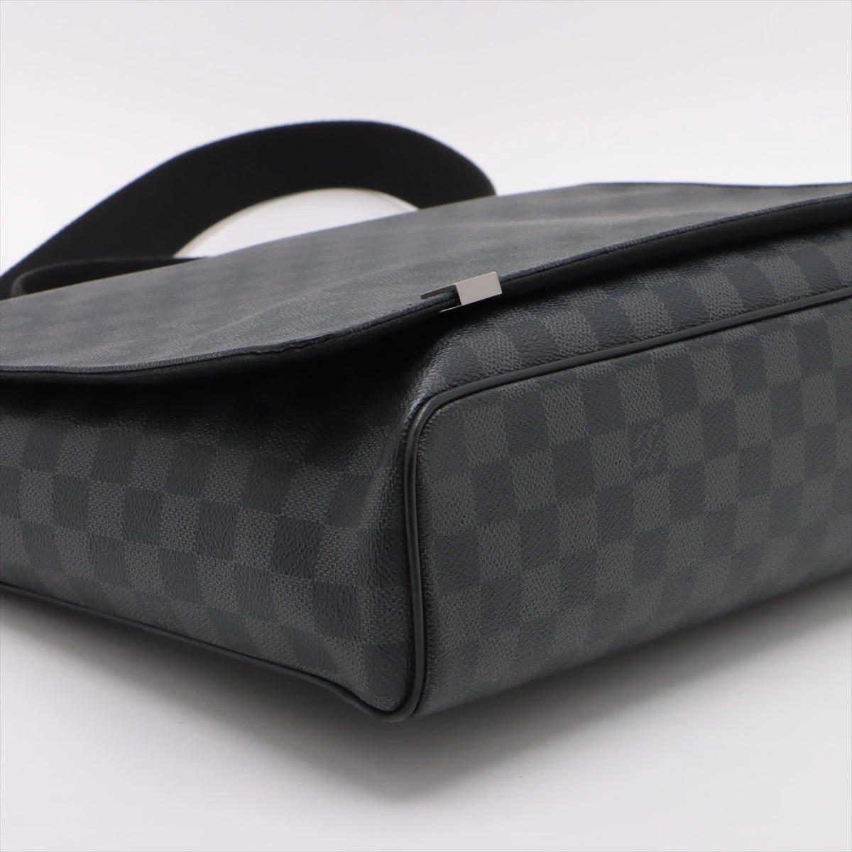 ヴィトン ダミエグラフィット ディストリクトGM N41030 A2847908｜中古