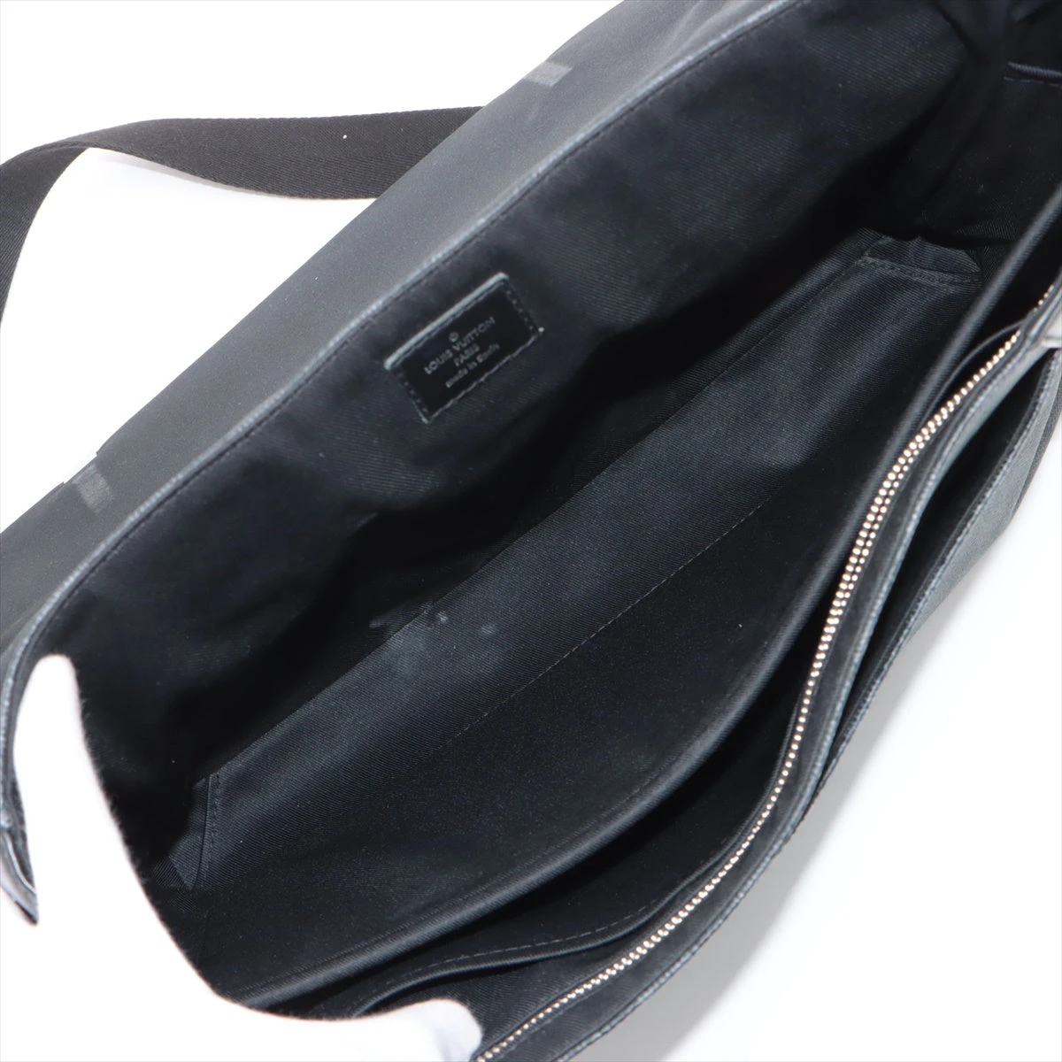 ルイヴィトン ダミエ グラフィット ディストリクト N41030 ショルダーバッグ LOUIS VUITTON】ルイヴィトン『ダミエ グラフィット ディストリクト GM