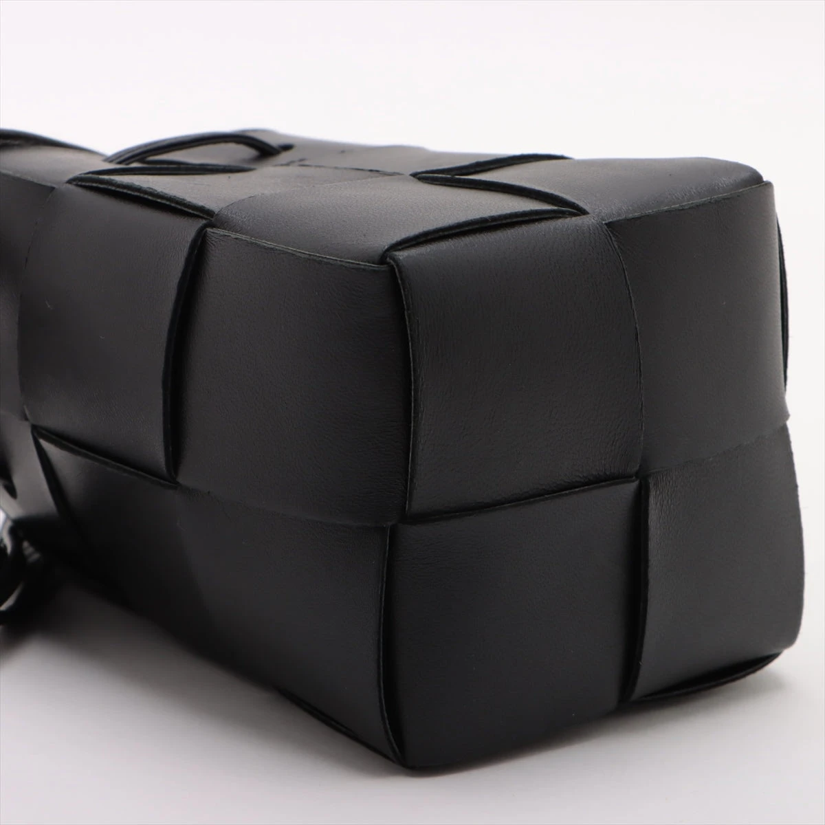レアボッテガバッグ BOTTEGA VENETA ボッテガヴェネタ ショルダーバッグ The Pouch