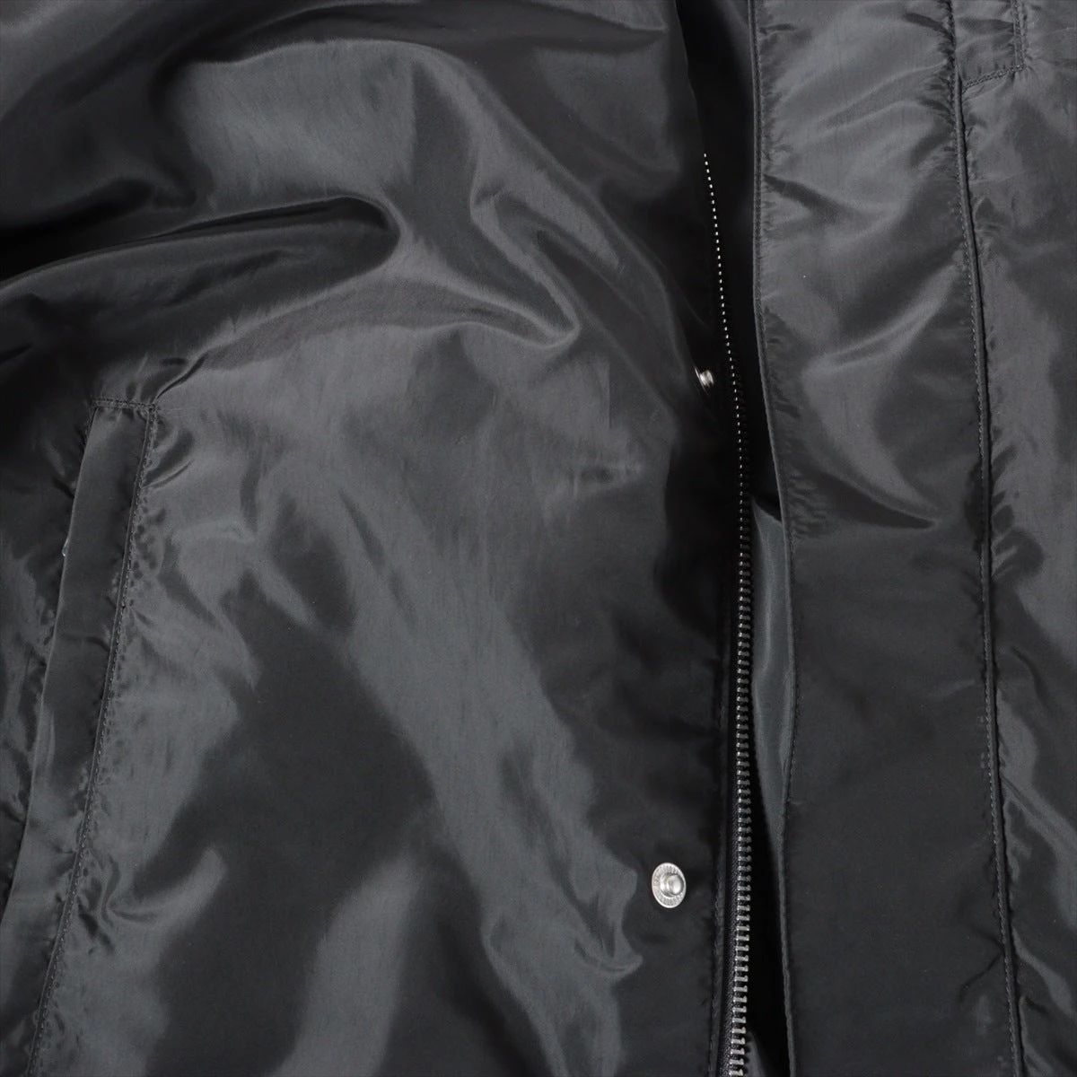 プラダ トライアングルロゴ 22年 ポリエステル ジャケット 52 メンズ