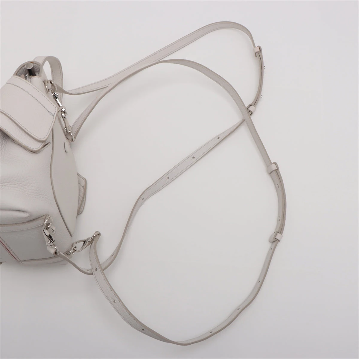 トッズ ウェーブ レザー 2WAYハンドバッグ ホワイト A2851751｜中古 