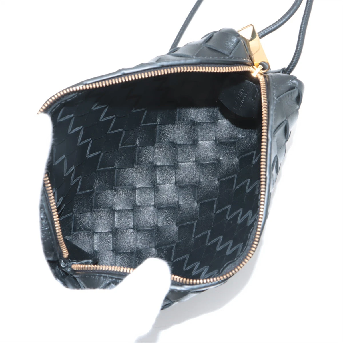 ボッテガヴェネタ イントレチャート イーストウエスト ループ