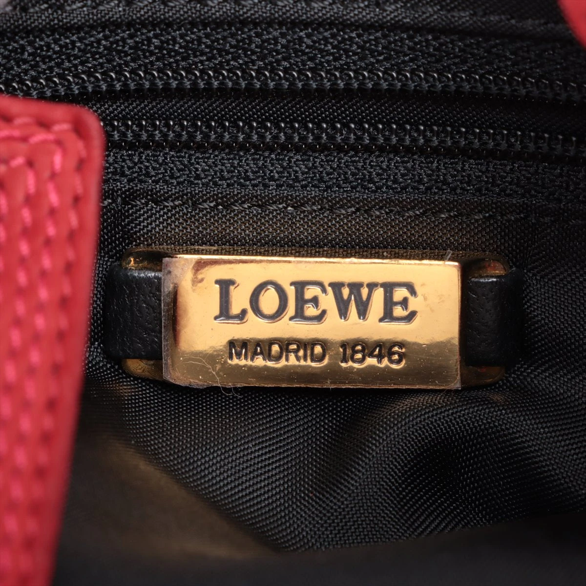 15万円引き　超美品★ロエベ　スエードショルダーバッグ 15万円引き超美品☆ロエベスエードショルダーバッグ