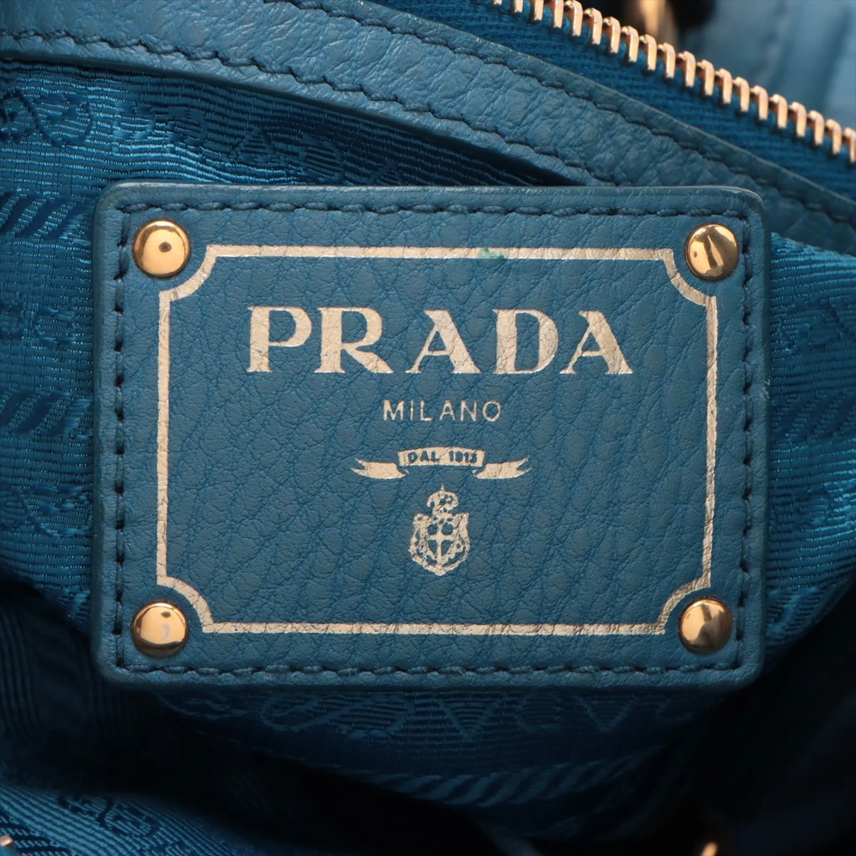 PRADA ヴィッテロダイノ ショルダーバッグ ブルー プラダ ヴィッテロダイノ ショルダーバッグ ブルー A2858996