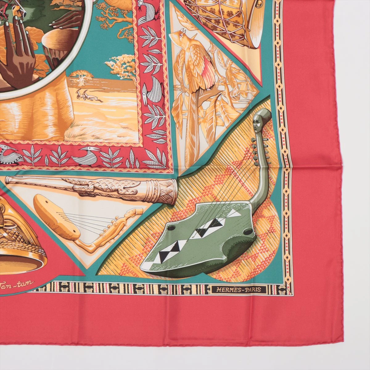 エルメス カレ90 Au Son du Tam Tam タムタムの音に合わせて スカーフ