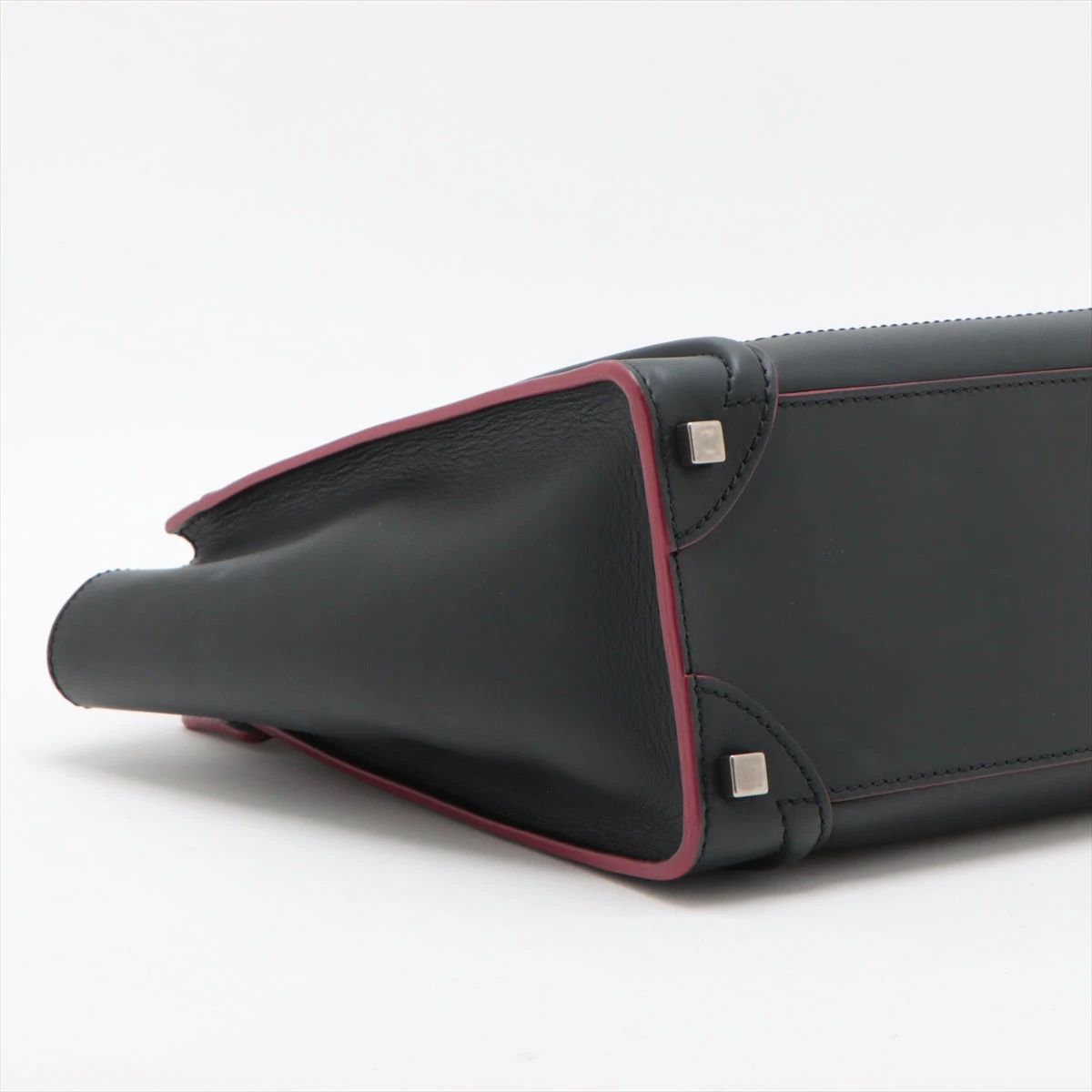 SALE! セリーヌ　ラゲージ すぐ届く☆関税込み】CELINE ラゲージ ナノ バッグ スリ (CELINE