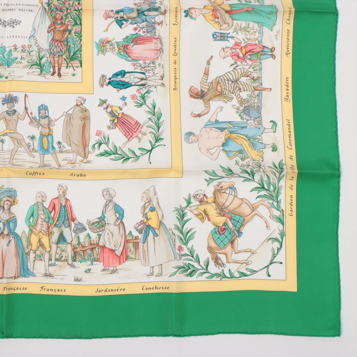 エルメス カレ90 COSTUMES CIVILS ACTUELS 現代市民の服装