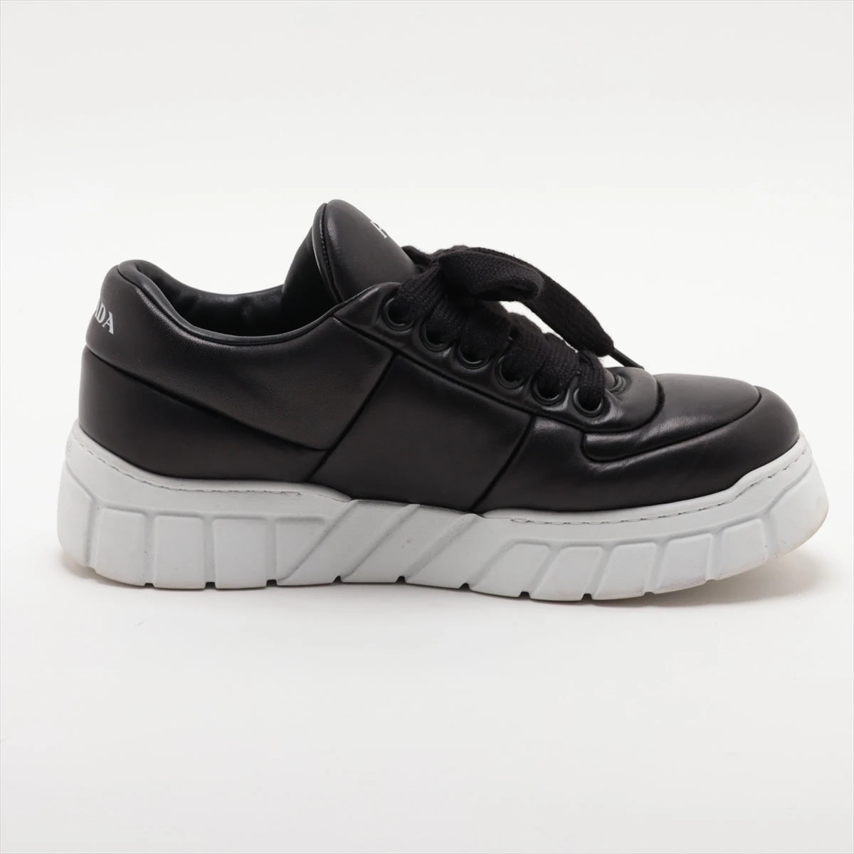 プラダ トライアングルロゴ レザー スニーカー 6 メンズ ブラック